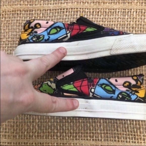 Converse Comic Graffiti Slip On Sneakers - Picture 8 of 12